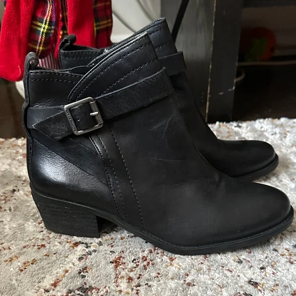 Vince Camuto- Black Leather Ankle Boots - Picture 1 of 3